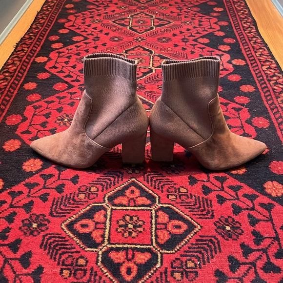 Steve Madden Nude Faux Suede Boots - 6.5 - Picture 5 of 8